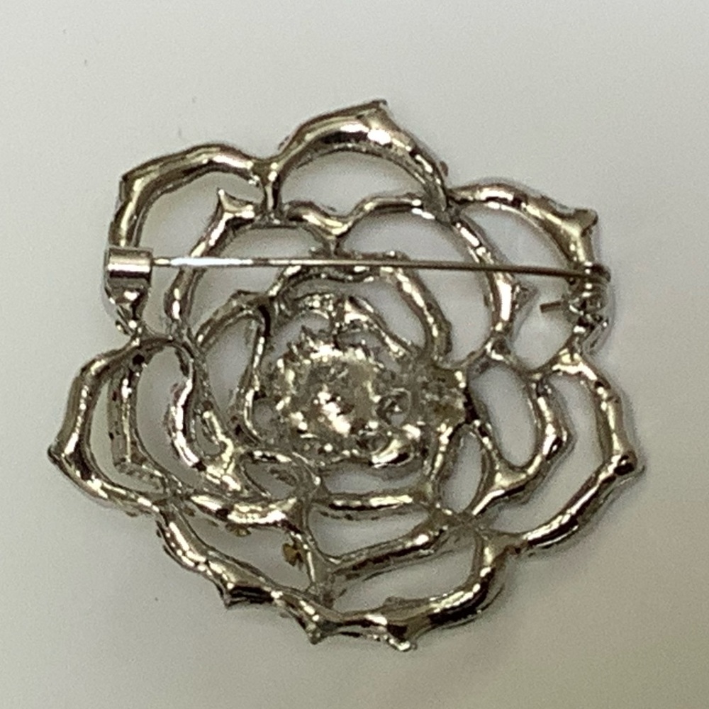 Silver Toned Rhinestone Flower Brooch - Picture 6 of 8